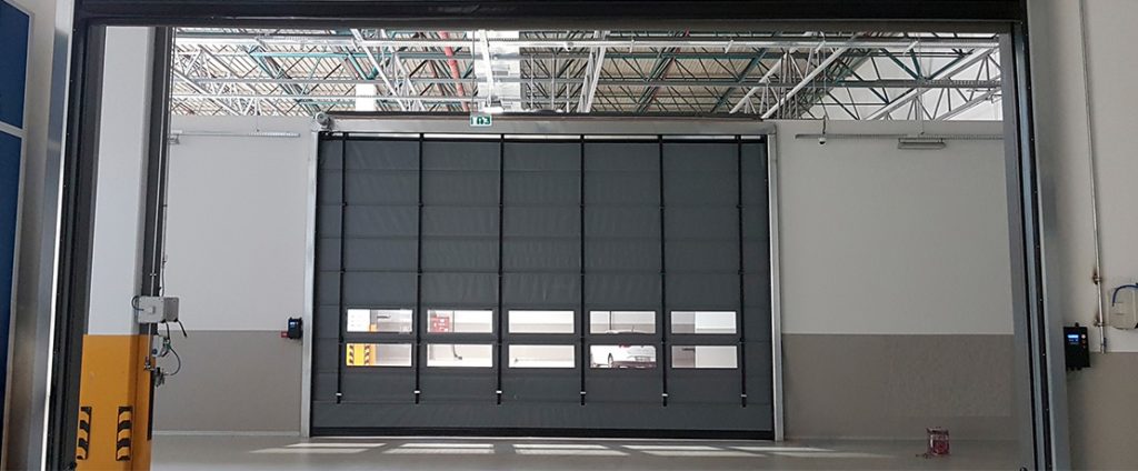 Hızlı Katlanır PVC Kapı